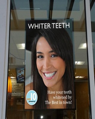 High_Bright_WindowPoster_dentist1